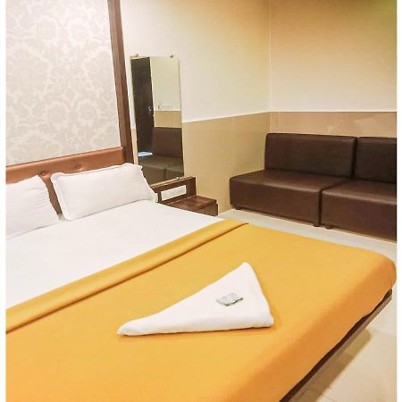 Gurukripa Nx Lodging By Wb Inn Thane Esterno foto